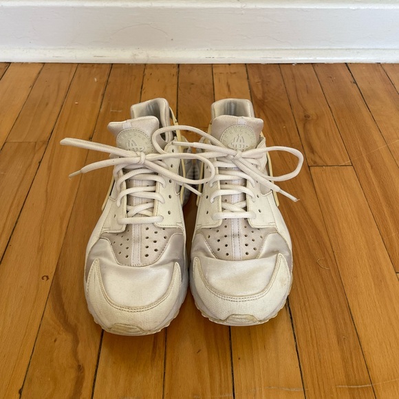 Nike Huaraches - Size 9 - Picture 2 of 5